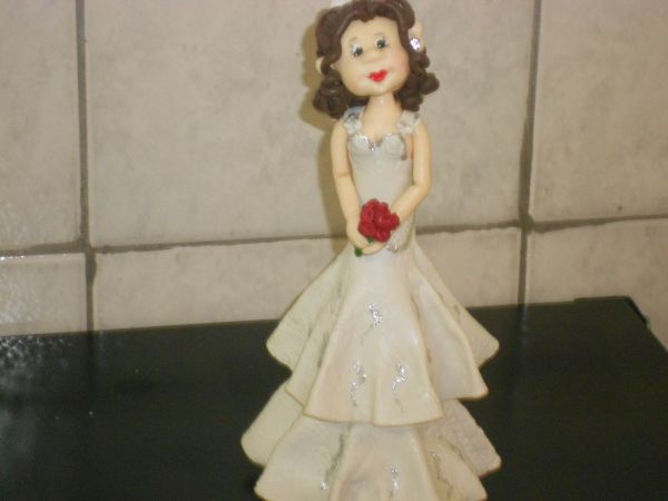 BONECA NOIVA